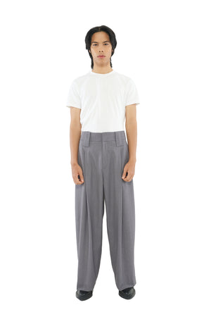 GREY OVERSIZED PANTS WITH PLEATS ON BACK