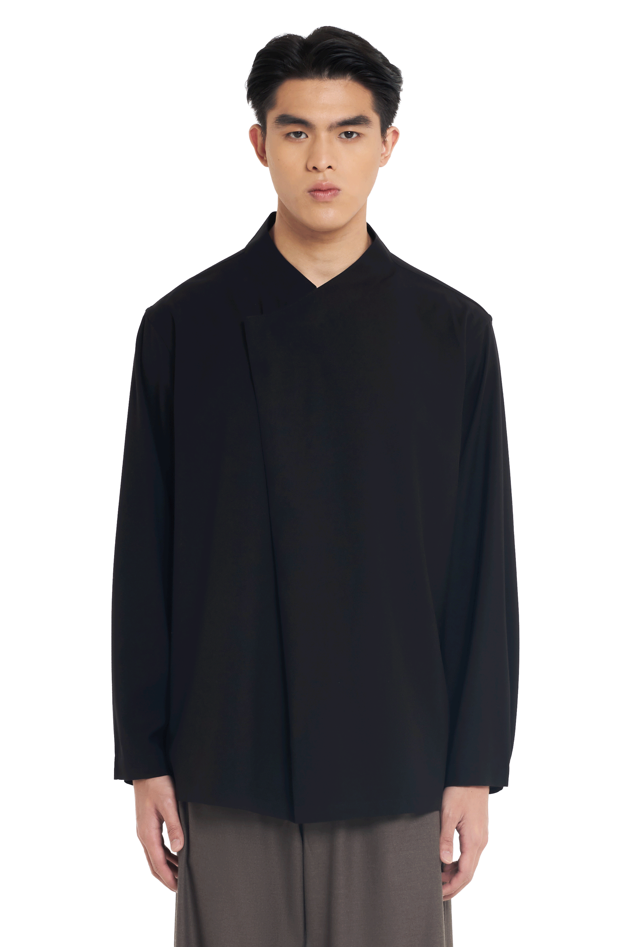 BLACK COLLARLESS PLEATS OPENING LONG SLEEVE