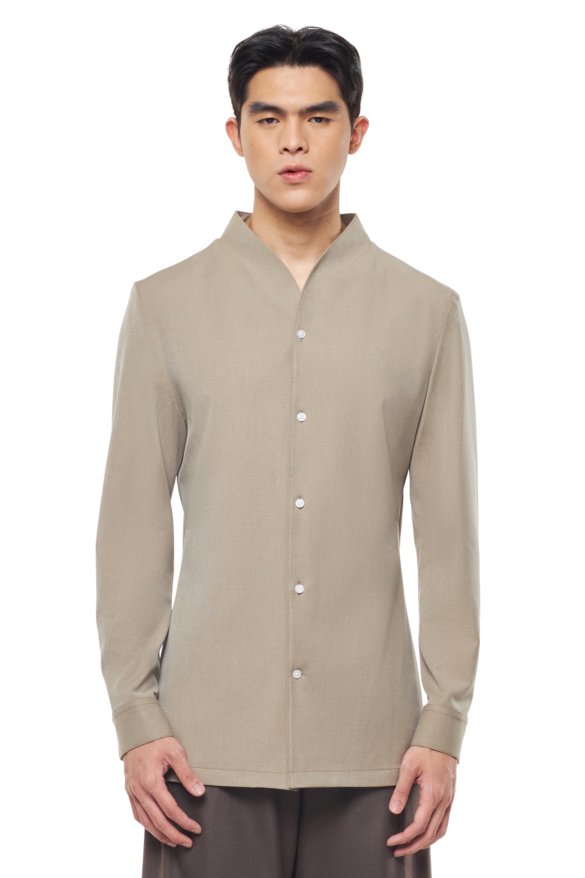ETOUPE COLLARLESS LONG-SLEEVE SHIRT WITH VISIBLE BUTTONS – SLIM FIT