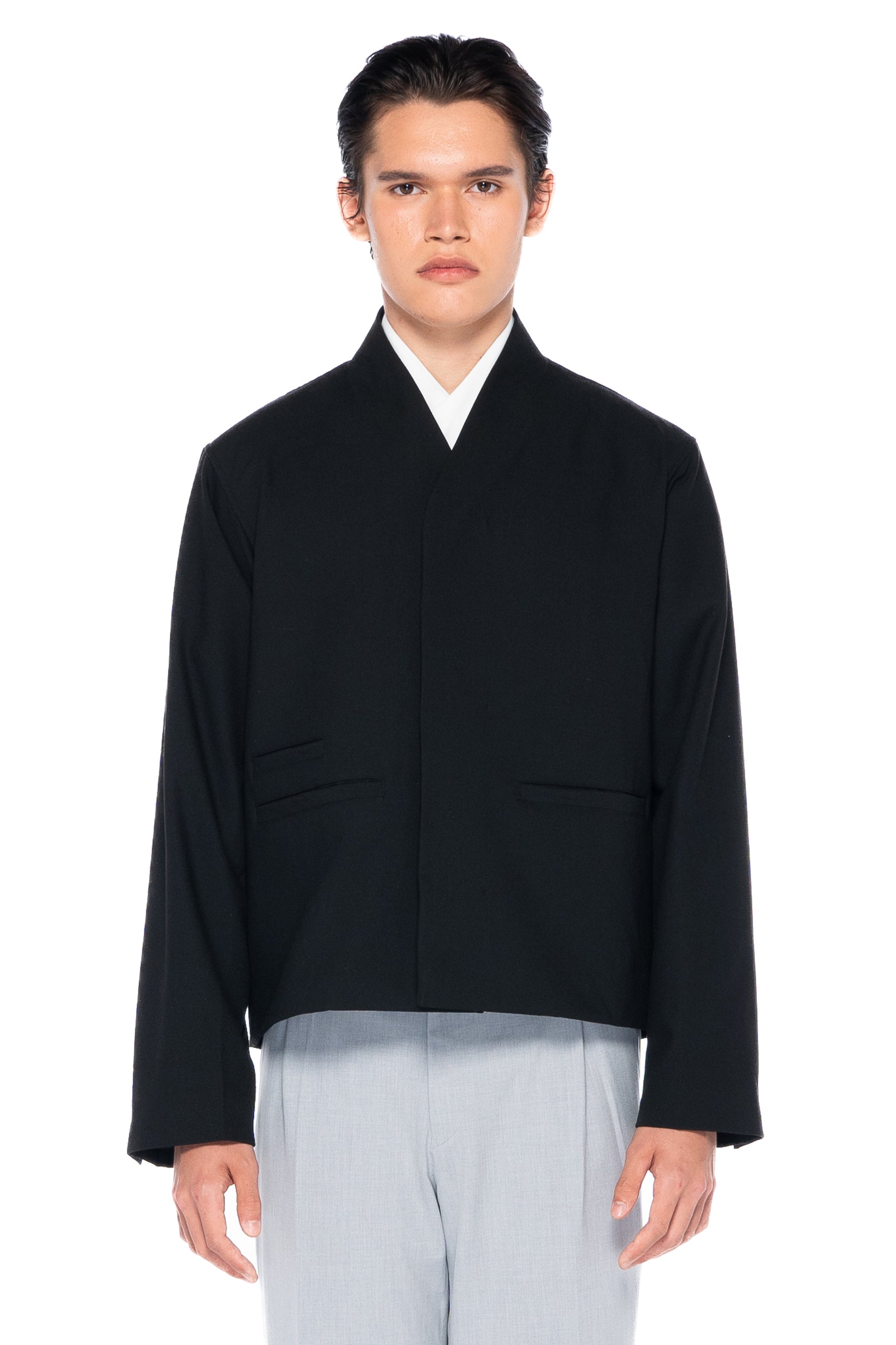BLACK CROPPED JACKET COLLARLESS WITH THREE POCKETS Jan Sober