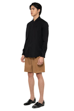 BLACK COLLARLESS SHIRT WITH CURVED LAYERD