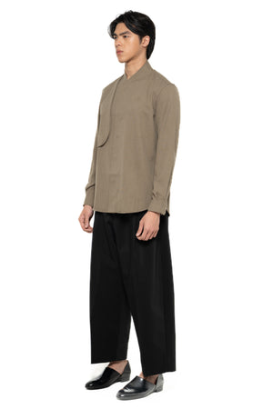 ETOUPE COLLARLESS SHIRT WITH CURVED LAYERED