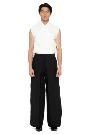 BLACK LOOSE PANTS WITH LAYER ON FRONT