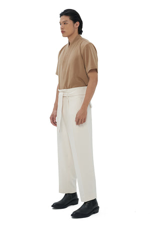 IVORY LOOSE PANTS WITH PLEATED WAISTBAND