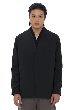 BLACK COLLARLESS OUTER